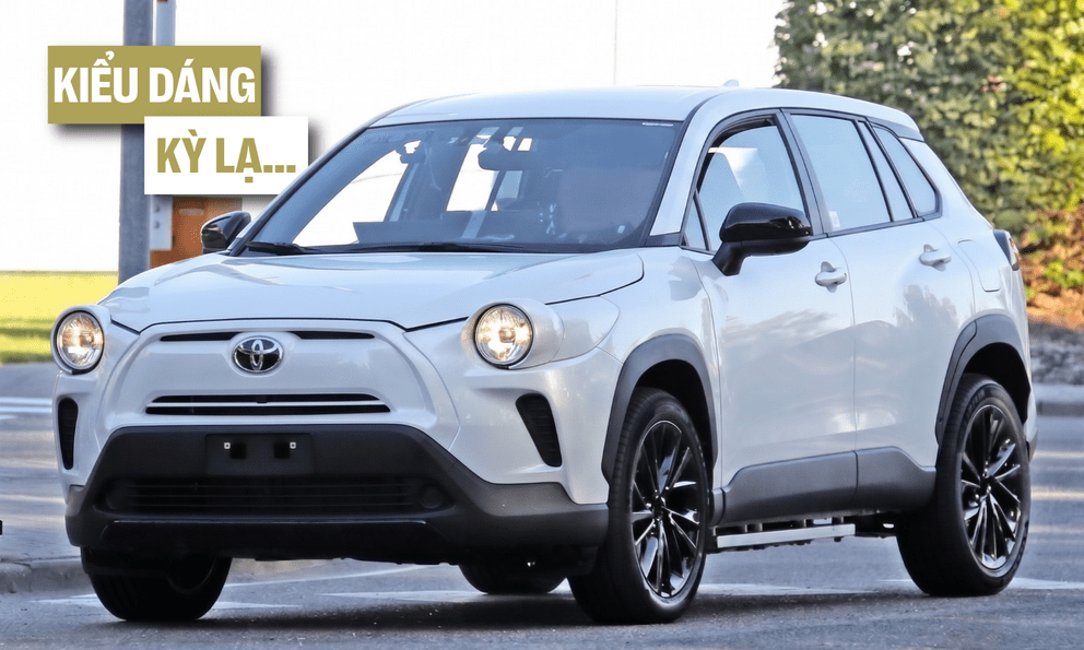 Toyota thử nghiệm SUV điện mới dưới lớp vỏ Corolla Cross, nhiều điểm đặc biệt lần đầu xuất hiện