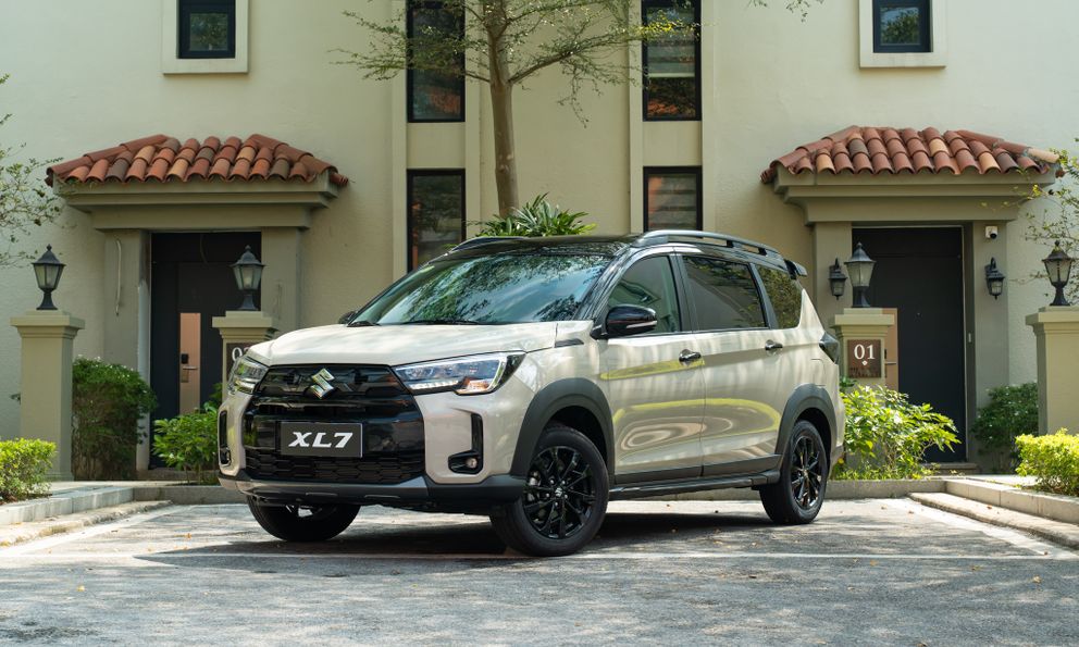 Suzuki XL7 2026 ra mắt Việt Nam: Giá từ gần 570 triệu đồng, thiết kế tinh chỉnh bắt mắt hơn, thêm bản 'base' mới rẻ hơn cạnh tranh Xpander