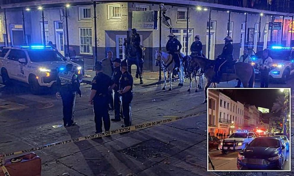 Xe điên lao vào đám đông đón năm mới tại Mỹ khiến ít nhất 45 người thương vong