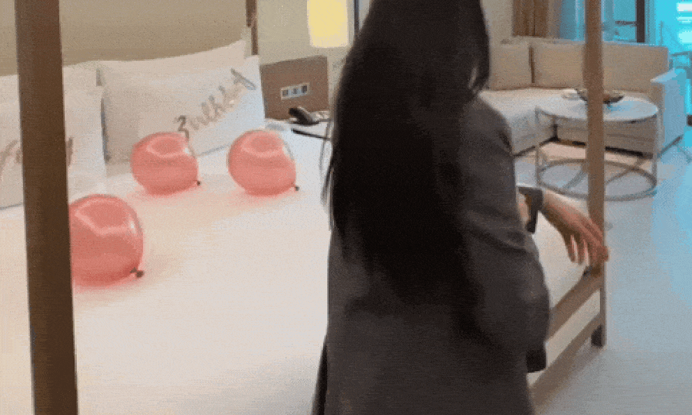 Clip 30s vô tình để lộ bí mật của MC Mai Ngọc sau hôn lễ hào môn 