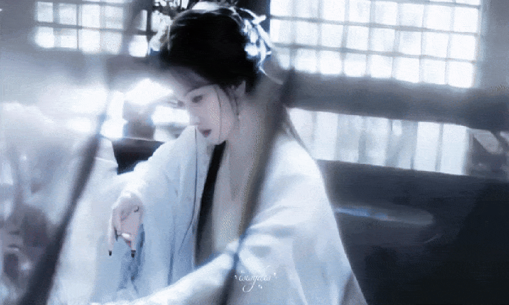 10 mỹ nhân cổ trang đẹp nhất Trung Quốc 2025: Nàng thơ Đông Cung lột xác chấn động, 