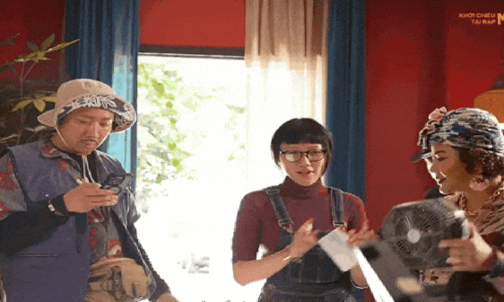 MXH bùng nổ tranh cãi về phim của Trấn Thành: Người chê quá ồn ào, người khen bộ ba visual diễn hay bất ngờ