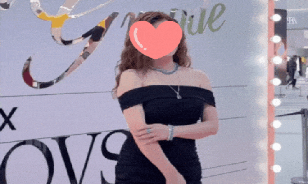 Màn lột xác quá gắt của mỹ nhân Việt đẹp như Triệu Vy, đổi mỗi kiểu tóc mà tưởng vừa hút mỡ gọt cằm