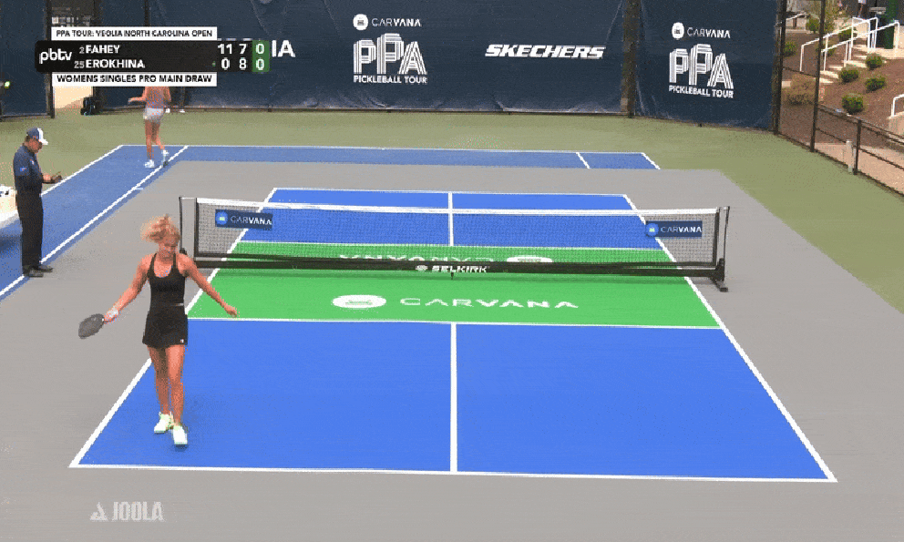 Hành động không ngờ của nữ VĐV pickleball