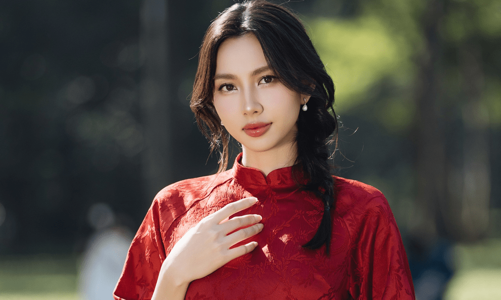 Biến căng của Thùy Tiên khiến phim Việt về nghề livestream lao đao, 1 tình tiết trùng hợp từ phim đến đời? 