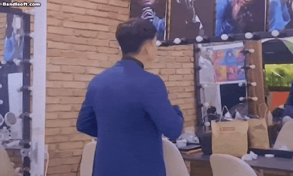 Tổng tài Việt viral khắp cõi mạng vì thần thái nét căng, nhan sắc thăng hạng sau 4 năm quá sốc