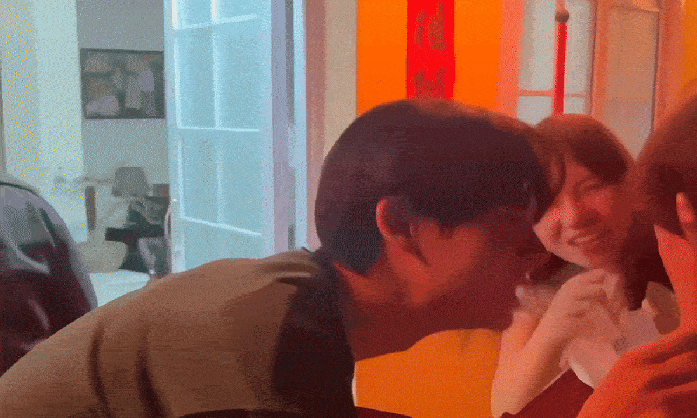 Cặp sao Việt bị cả MXH đồn phim giả tình thật, dính nhau sát rạt còn có cách xưng hô cực đáng ngờ