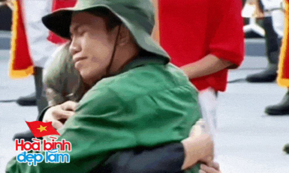 Nữ nghệ sĩ cực viral sau lễ diễu binh, diễu hành 30/4, xem video xong ai cũng rưng rưng nghẹn ngào