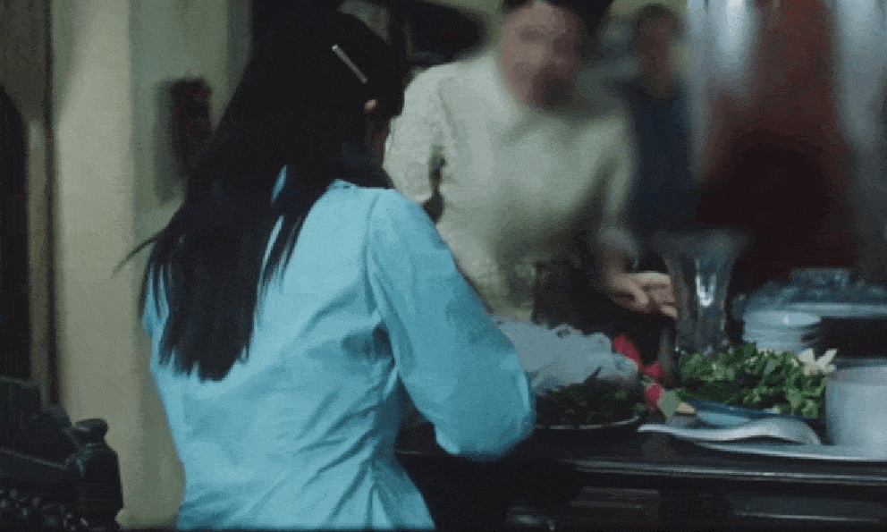 Mỹ nhân Việt nổi tiếng chỉ nhờ cặp lông mày, đóng 1 phim mà thành huyền thoại suốt 16 năm