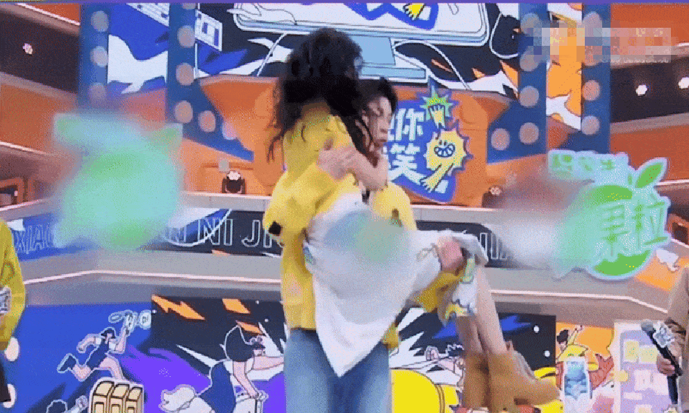 1 cặp đôi phim giả tình thật ngầm công khai hẹn hò: Nhà gái đẹp không thể tả, nhà trai càng bị chê càng nổi