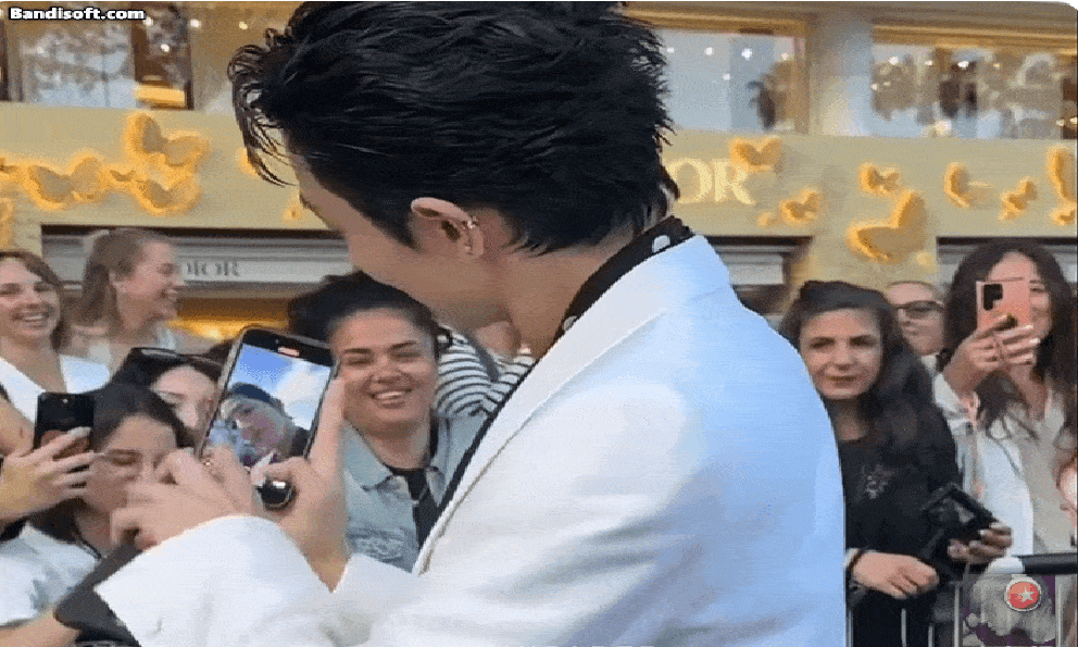 Mỹ nam đẹp đến mức bị kêu gọi cấm sóng, đổi đời nhờ yêu tiểu tam bị cả nước ghét bỏ