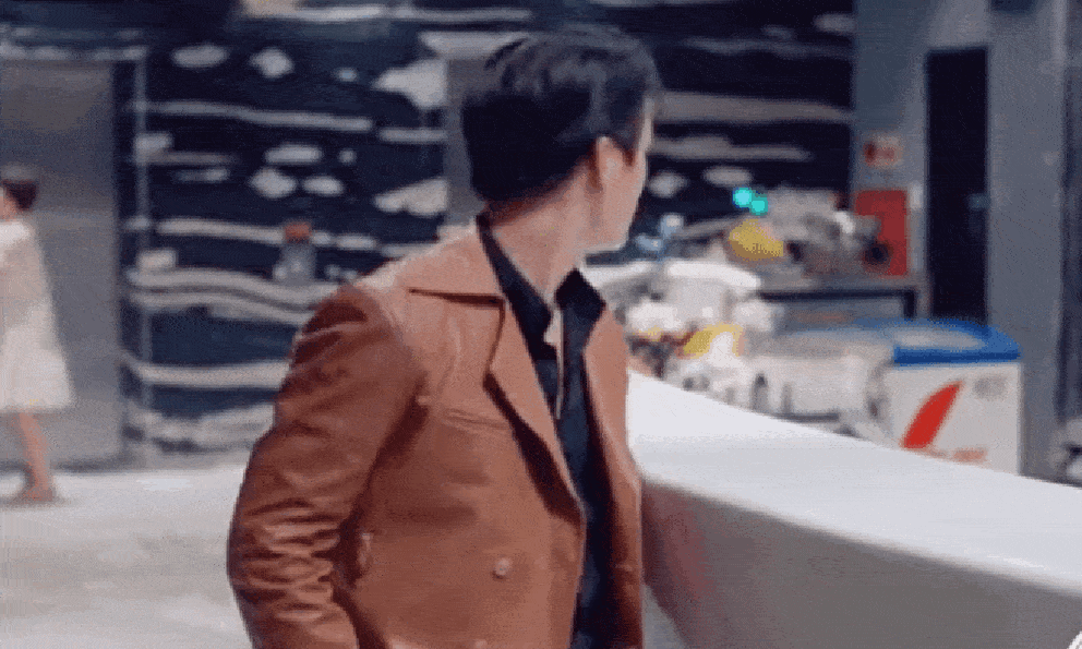 Mỹ nam Việt mang tiếng thiếu gia mà nhìn như thiếu nợ, mặt này mới bị ai cướp sổ gạo đúng không?