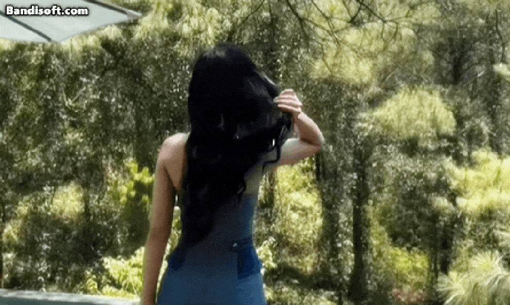 Mỹ nhân Việt đang bị chê bai khắp MXH: Thở câu nào là bực bội câu đó, mặt khó ở như chúng tôi mắc nợ gì cô!