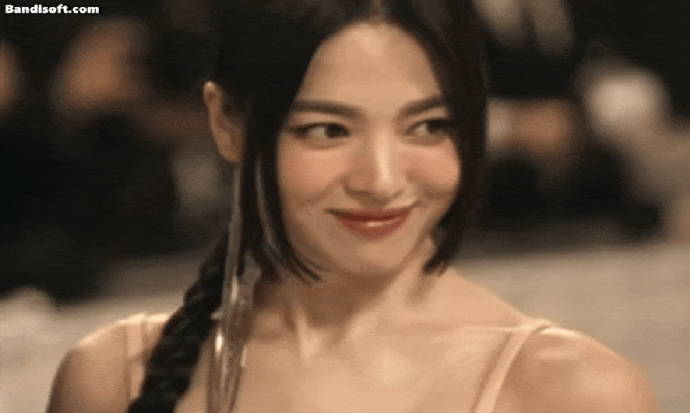 Song Hye Kyo 17 tuổi đẹp như thiên sứ giáng trần: Nhan sắc này đúng là chân ái, hoàn mỹ không gì sánh nổi