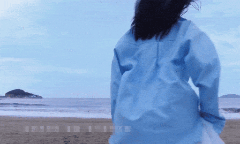 Showbiz có duy nhất 1 mỹ nhân từng yêu 47 bạn diễn nam, nhìn nhan sắc trẻ mãi không già sẽ hiểu tại sao