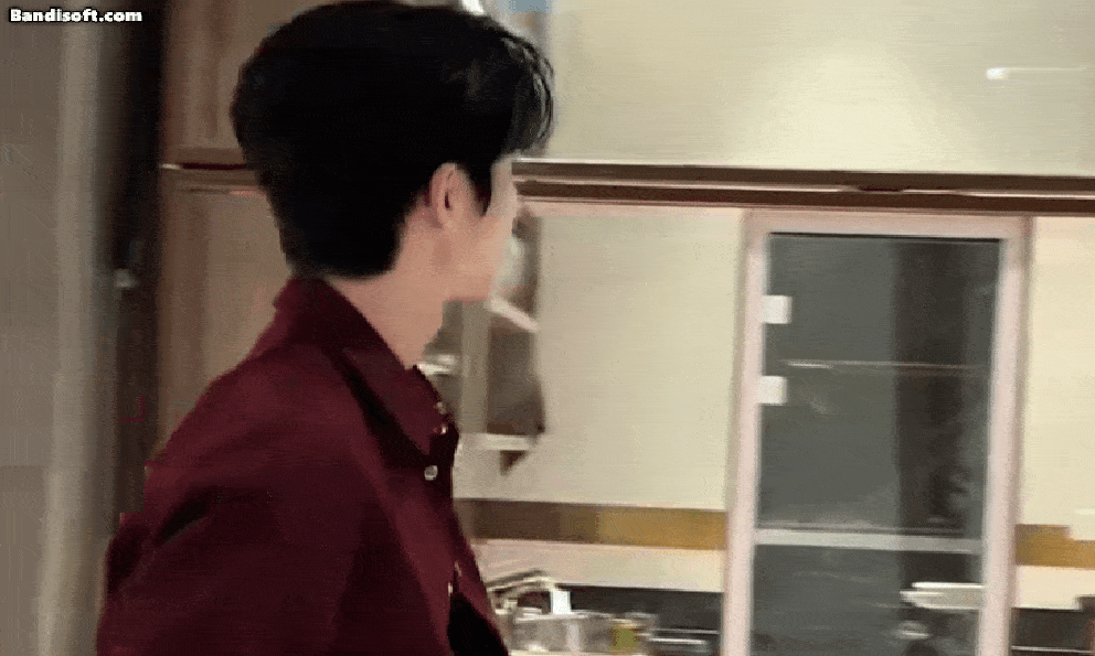 Độc lạ nam chính chỉ lên hình 18 giây: Tưởng được bênh lại nhận rổ gạch đá, bên ngoài đẹp mà lên phim xấu cay mắt