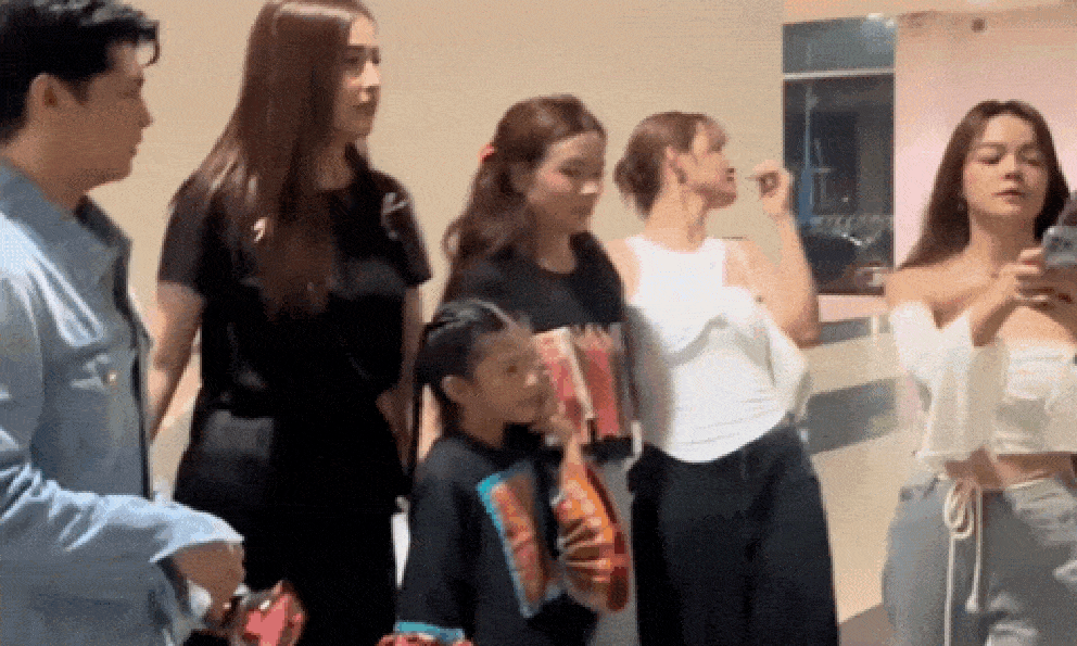 Đây là hội bạn đắt giá nhất showbiz Việt: Toàn sao hạng A góp mặt, có 1 chuyện bị cấm tuyệt đối trong nhóm