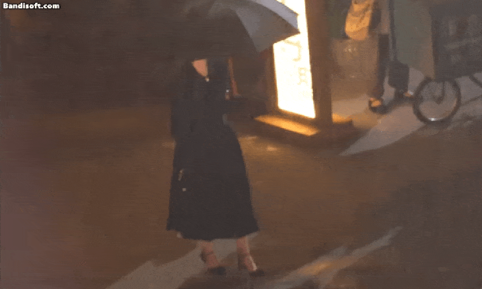 Trung Quốc hiện tại không ai mặc đẹp hơn mỹ nhân này: Visual như báu vật trần gian, siêu mẫu cũng phải gọi bằng điện thoại