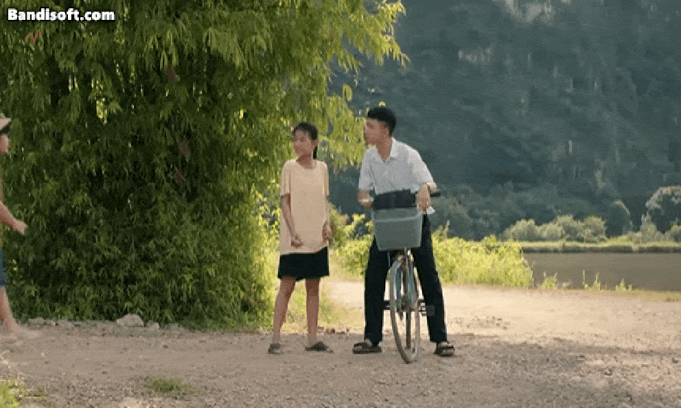 Việt Nam hiện tại tìm đâu ra nam thần thanh xuân đẹp hơn thế này: Ánh mắt thâm tình ai cũng lụy, biết tuổi thật là sốc