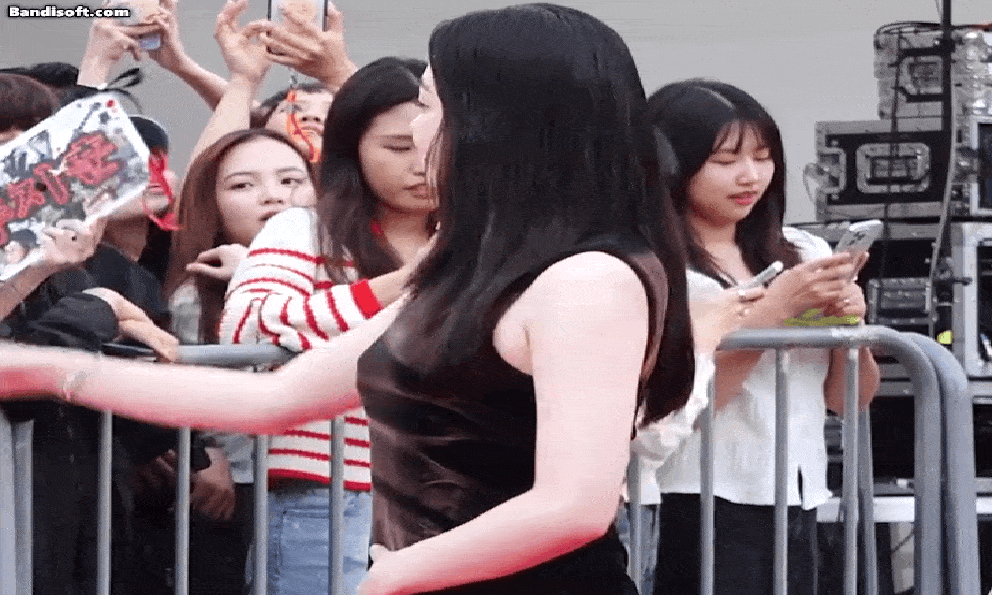 Riêng mỹ nhân này phải đóng 100 phim nữa mới cho giải nghệ: Visual nửa góc chết cũng không có, đổ đứ đừ luôn rồi