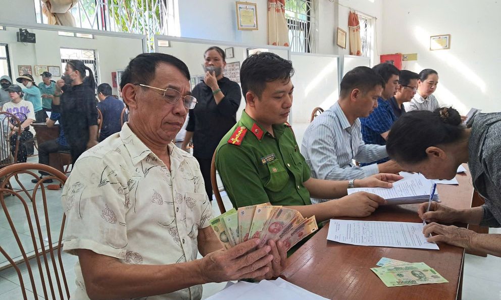 Những ai ở Hà Nội sẽ nhận được quà tiền mặt từ 500 nghìn đến 2 triệu đồng dịp Tết Nguyên đán tới đây?