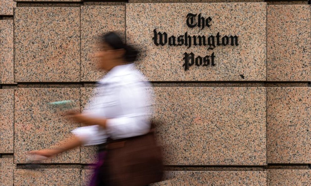 Đối thủ ông Trump gánh tổn thất nặng nề sau khi tờ báo hàng đầu nước Mỹ bất ngờ tuyên bố dừng ủng hộ 