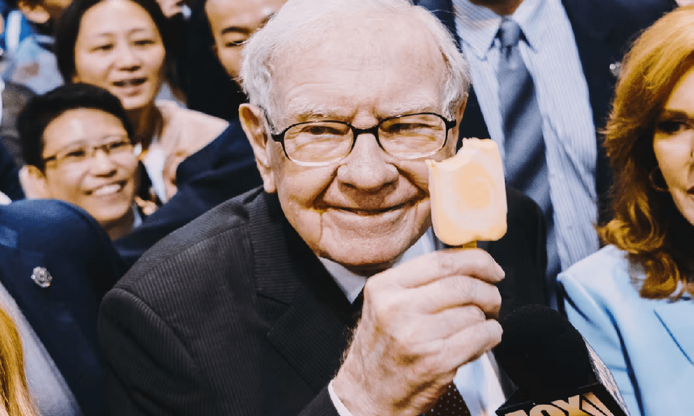 Con gái tỷ phú Warren Buffett: Không biết bố giàu cỡ nào vì quá giản dị, tiền bạc chỉ là ông ‘tình cờ’ kiếm được khi quá đam mê đầu tư