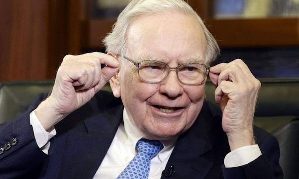 Chỉ một lần ‘flex’ tài sản, huyền thoại Warren Buffett khiến tất cả 