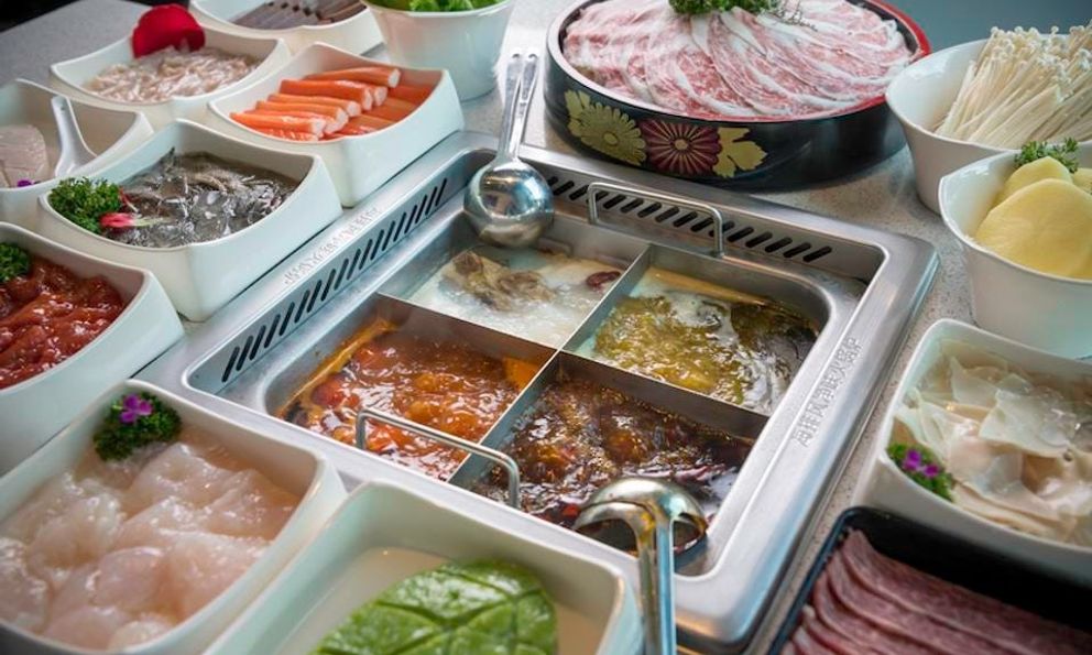 Một doanh nghiệp Trung Quốc mỗi ngày thu hơn 6 tỷ đồng ở Việt Nam: Thu tiền đều như... rót lẩu