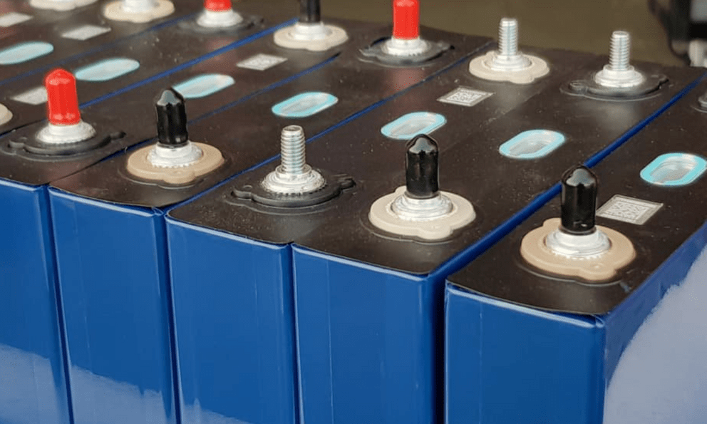 Trung Quốc lại đi trước thế giới một bước: Làm pin xe điện từ muối, sạc đầy chỉ trong vài phút, sau 500 chu kỳ vẫn giữ dung lượng ở mức 70%