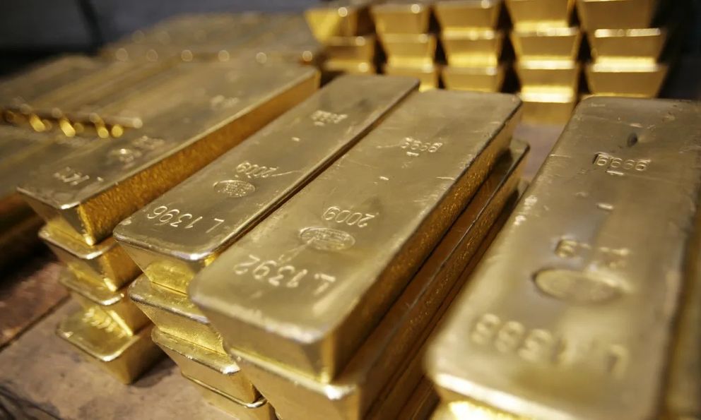 Phát hiện vàng thỏi và đồng xu khi đào đất vườn, trị giá lên đến 21 tỷ đồng