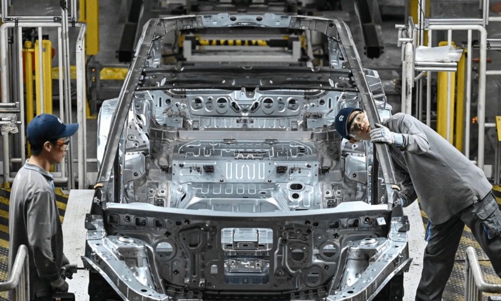 Nóng 1.000°C, lạnh tức thì: Công nghệ biến quá trình vài tiếng xuống còn 1 giây của Trung Quốc đang thay đổi hoàn toàn ngành sản xuất xe điện