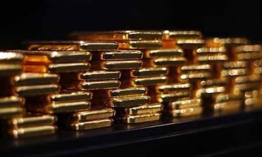 Thu giữ gần 9,5 kg vàng trị giá hơn 34 tỷ đồng từ 1 tiếp viên hàng không