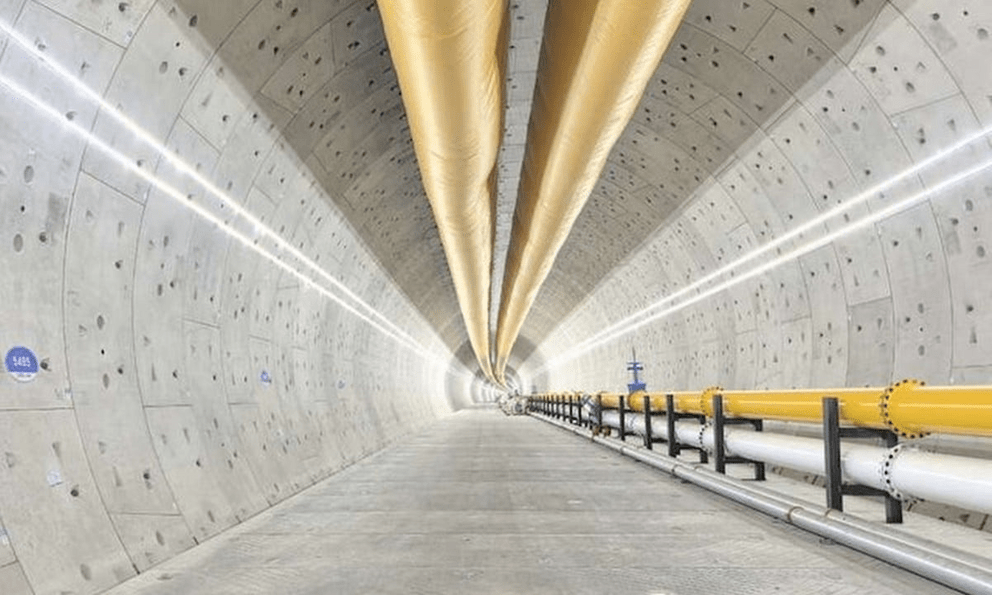 Phát hiện cỗ máy khổng lồ có đường kính lớn nhất thế giới, dài 148 mét, nặng 4.000 tấn trồi lên mặt nước sau gần 2 năm, một ‘kỳ quan’ mới sắp lộ diện