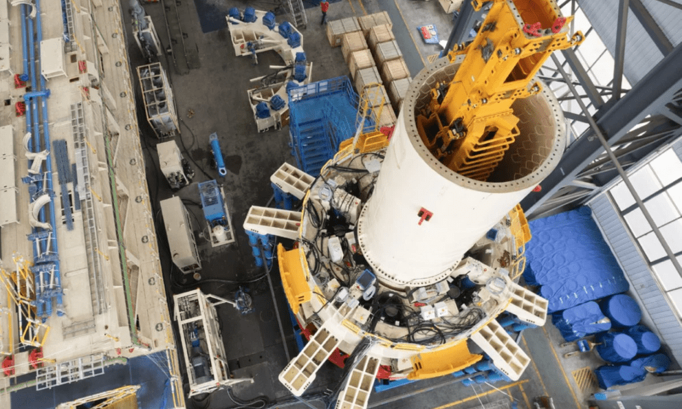 Trung Quốc tung cỗ máy ‘siêu quái vật’ độc nhất thế giới: Nặng 500 tấn, đào sâu thẳng đứng 1 km, múc lên loạt kho báu nghìn tỷ cả hành tinh khao khát